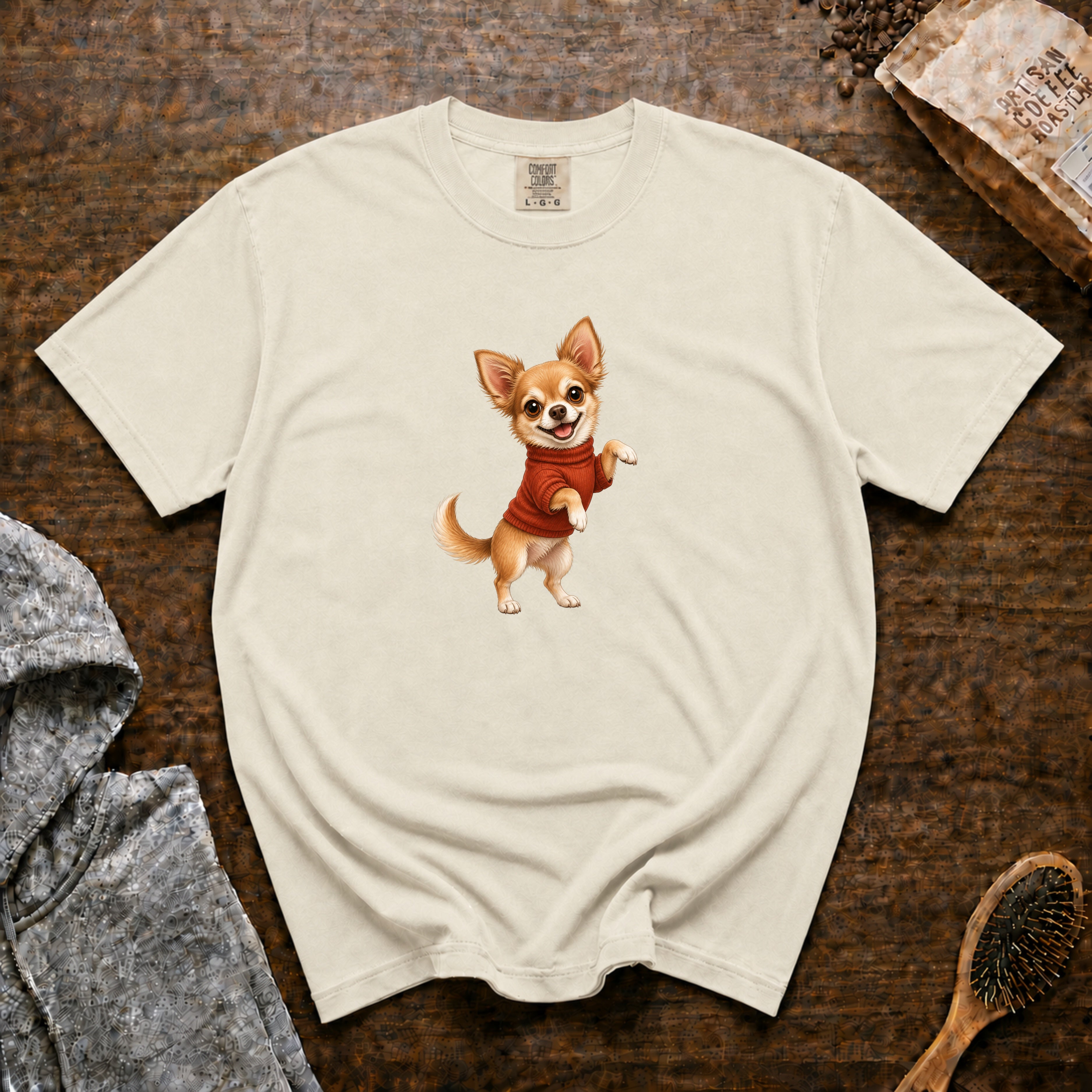 Cute Chihuahua T-Shirt — Ivory