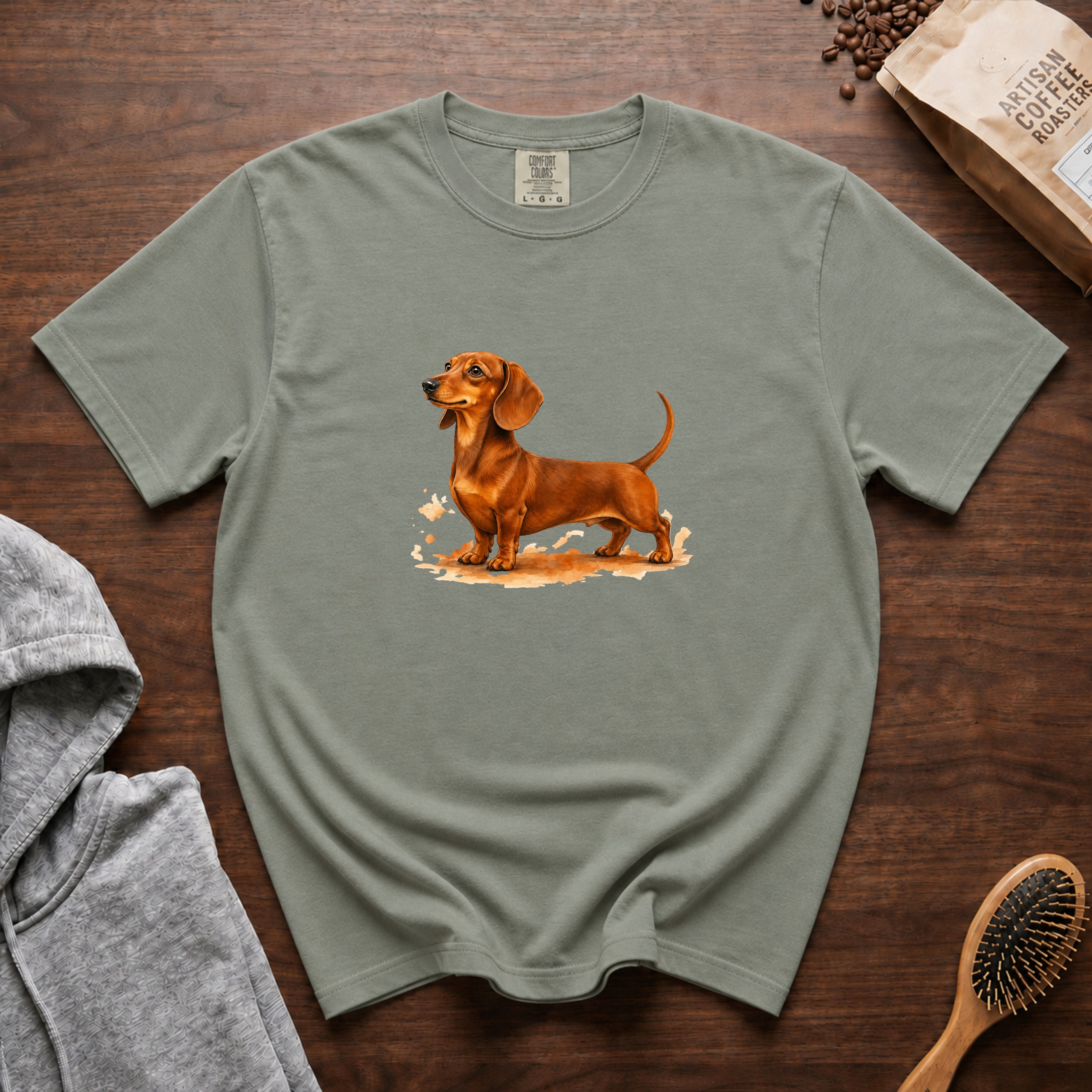 Daschsund Standing Proud T-Shirt — Bay