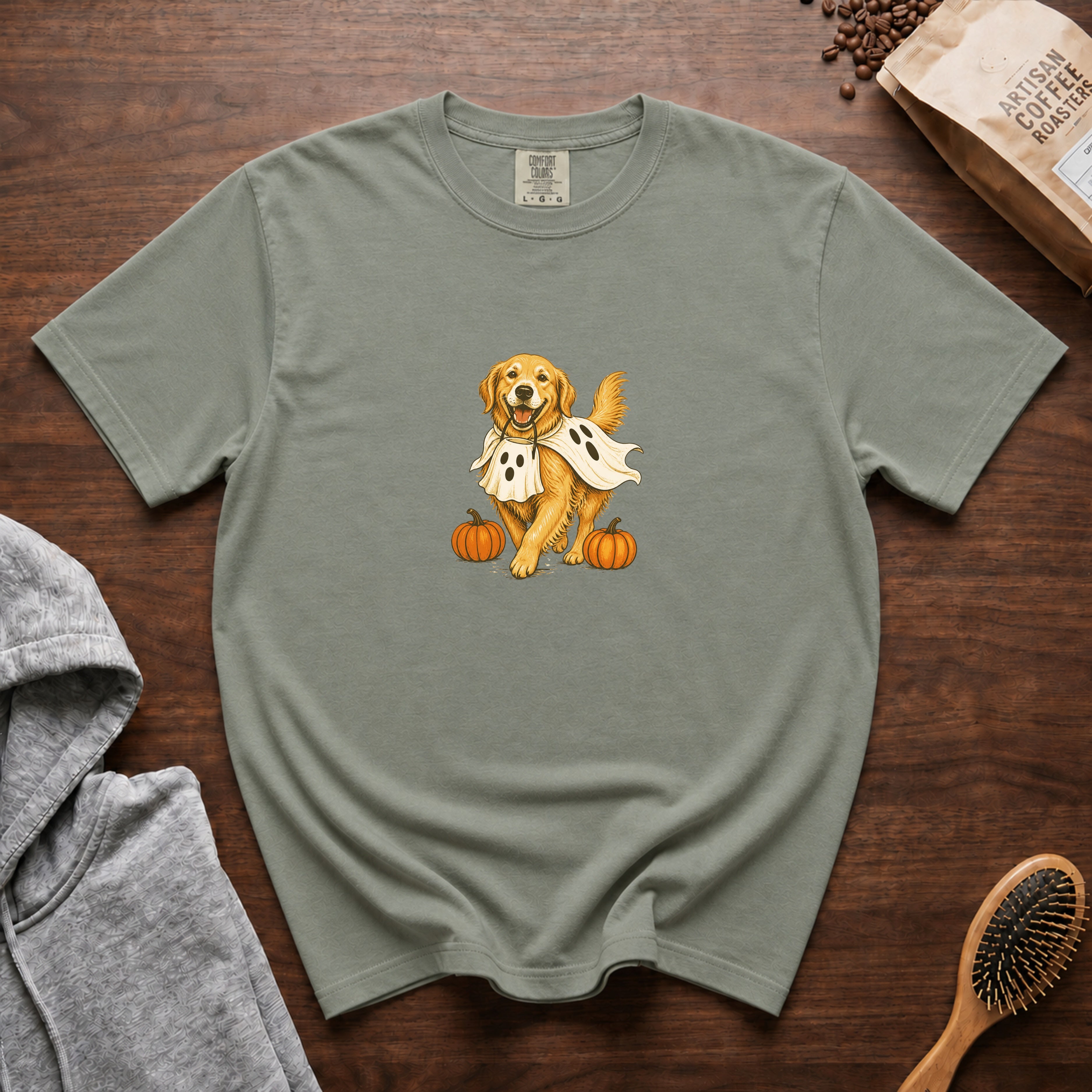 Golden Retriever Halloween T-Shirt — Bay