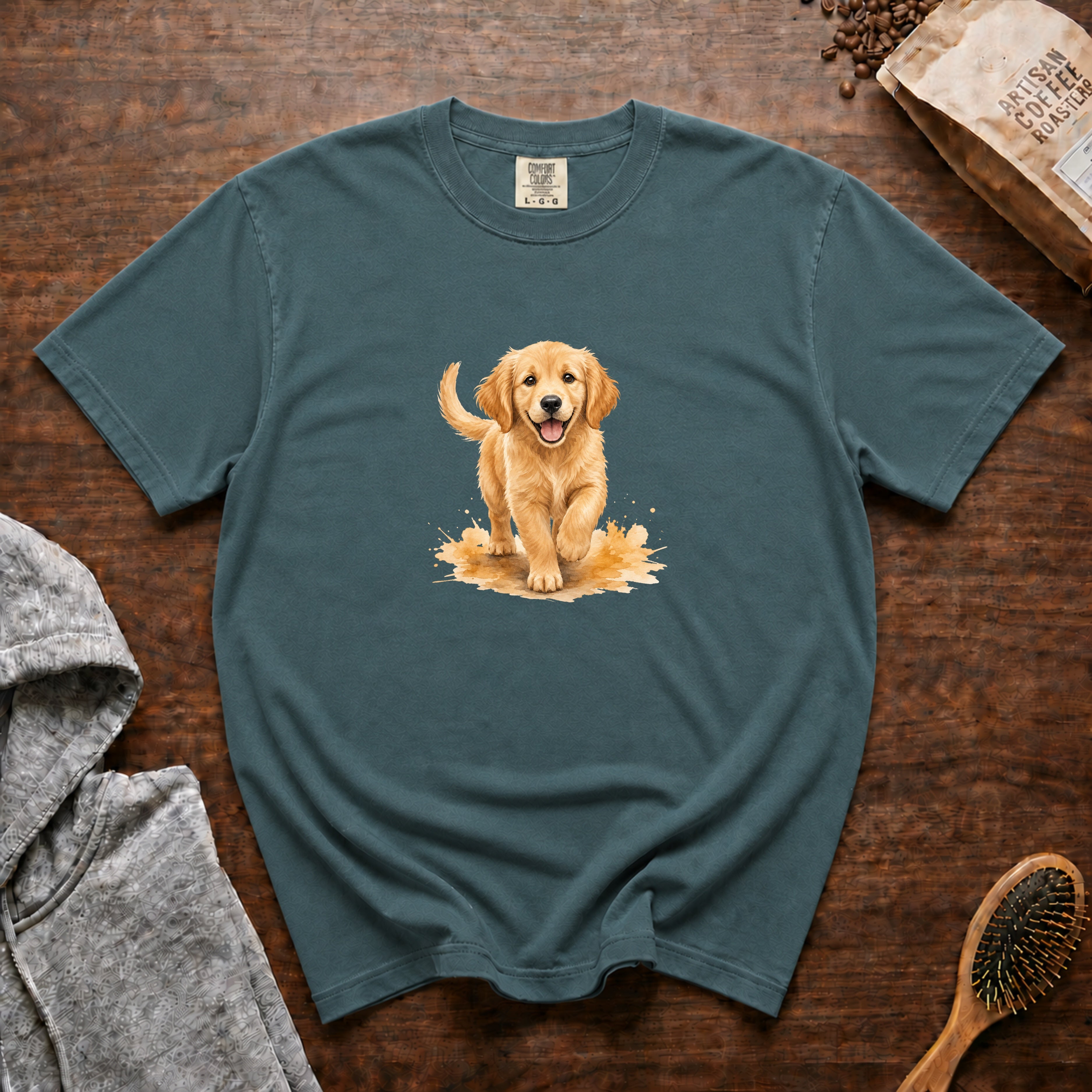 Golden Retriever Welcome T-Shirt — Blue Spruce